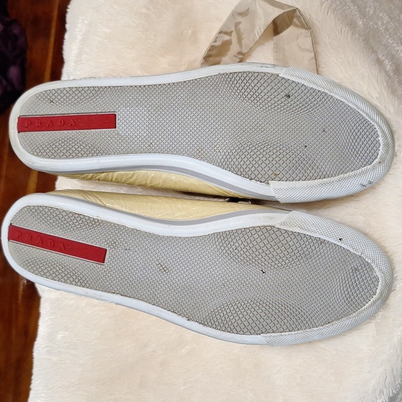 Prada authentic vintage patent leather lace-up sneakers - Picture 6 of 11